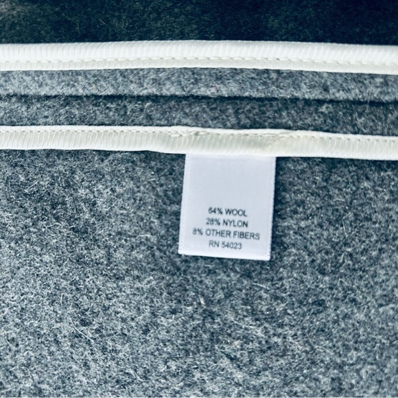 Banana Republic wool cape - Picture 7 of 10